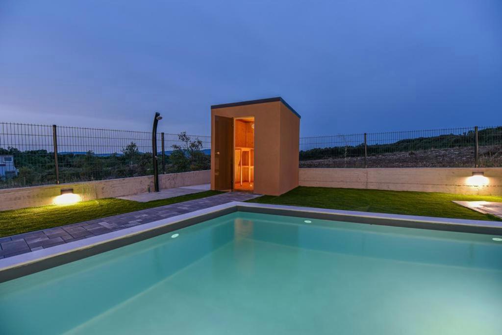 Villa Silente Sukosan Luaran gambar