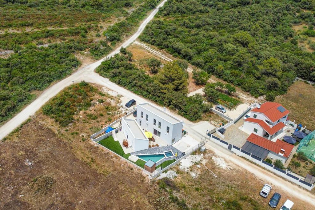 Villa Silente Sukosan Luaran gambar