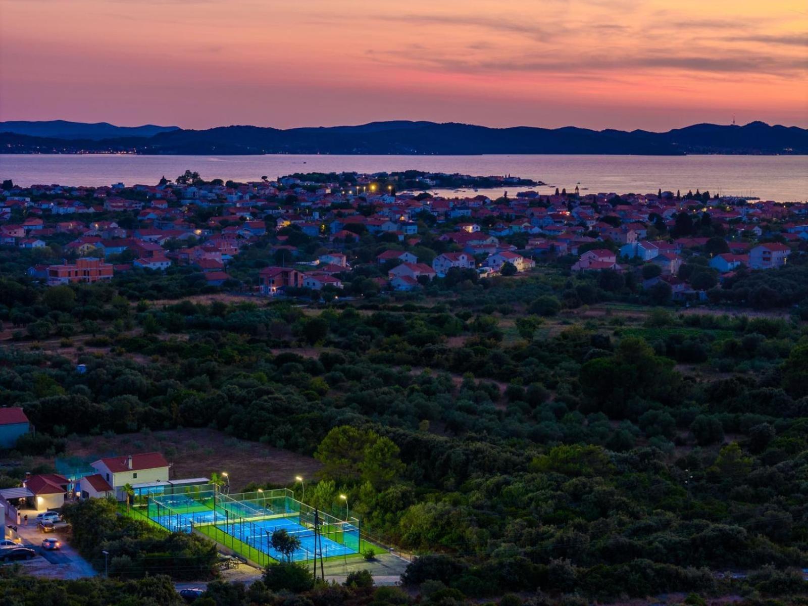 Villa Silente Sukosan Luaran gambar